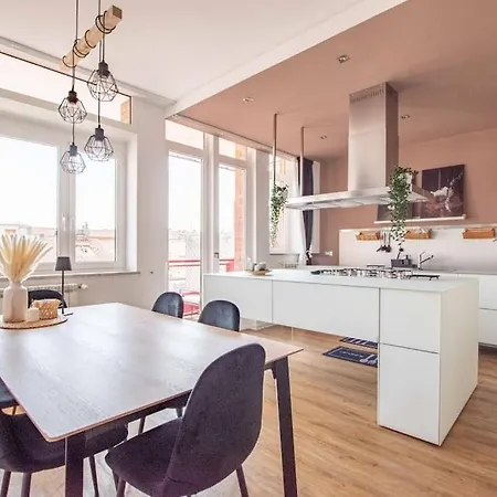 Centro Citta - Terrazzo Silenzioso * Триест