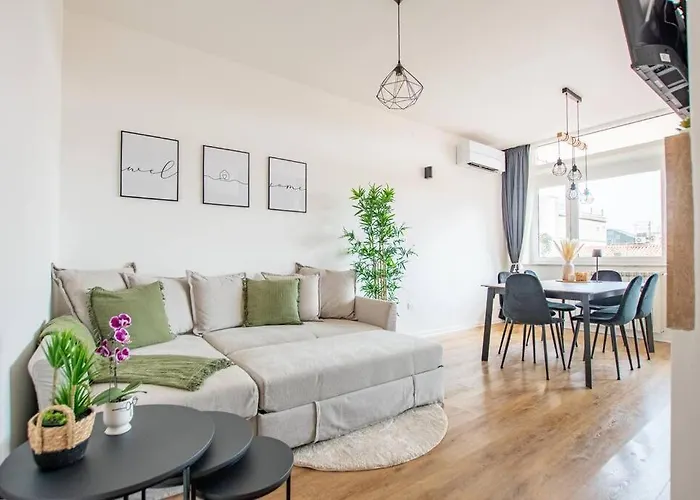 Centro Citta - Terrazzo Silenzioso Tatil Evi Trieste